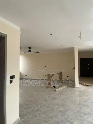 5bdrm House in Lake Side Estate for sale