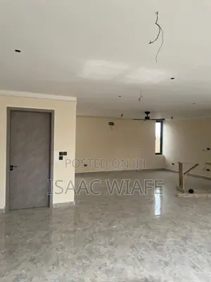 5bdrm House in Lake Side Estate for sale