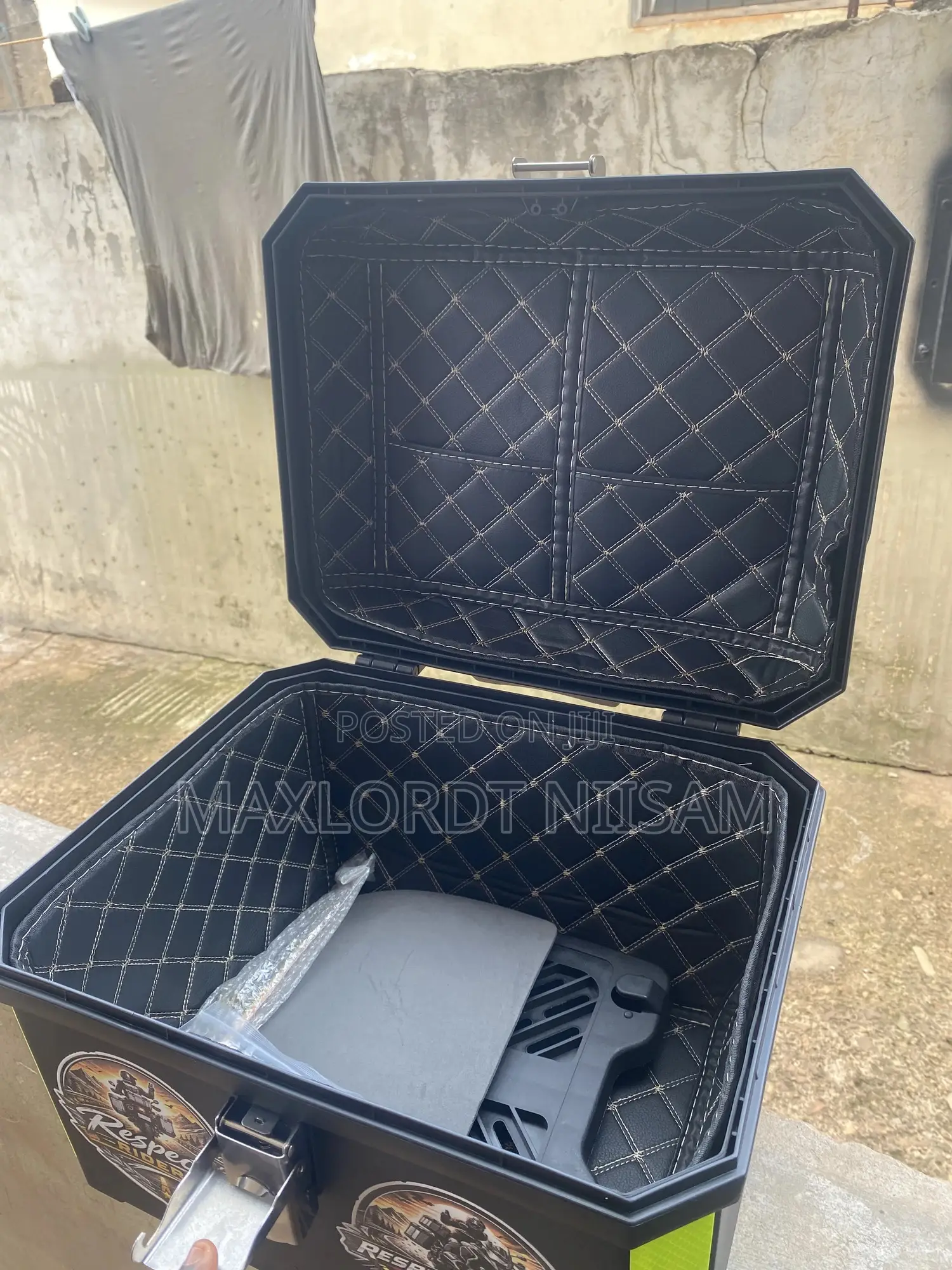 Motorcycle Pannier/Luggage Box