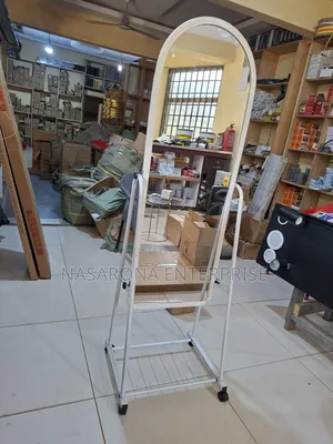 801 Movable Mirror