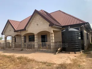 3bdrm Apartment in Doyen Properties, Tamale Municipal for rent