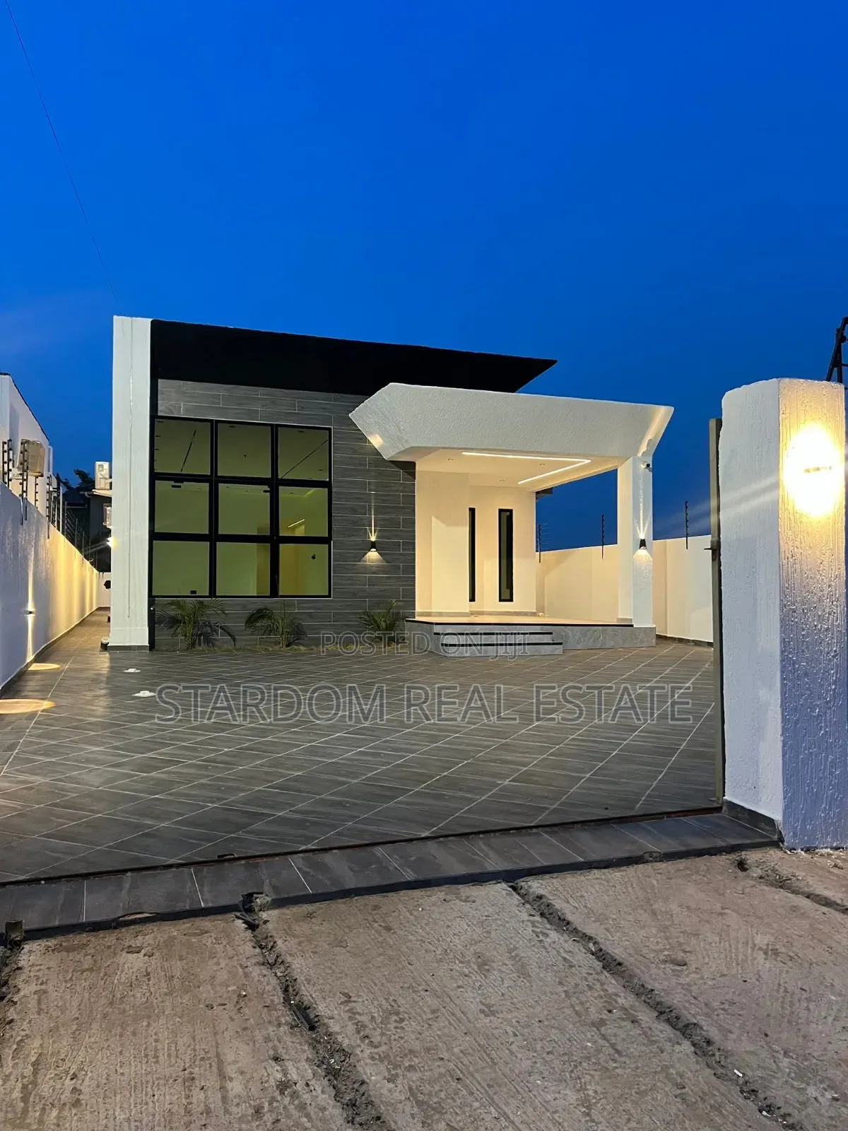 3bdrm Bungalow in Lakeside Estate for sale