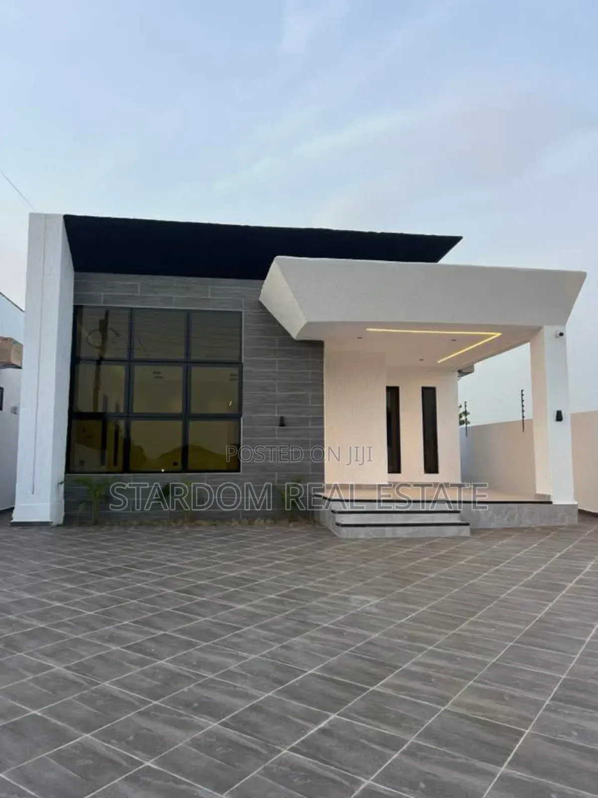 3bdrm Bungalow in Lakeside Estate for sale