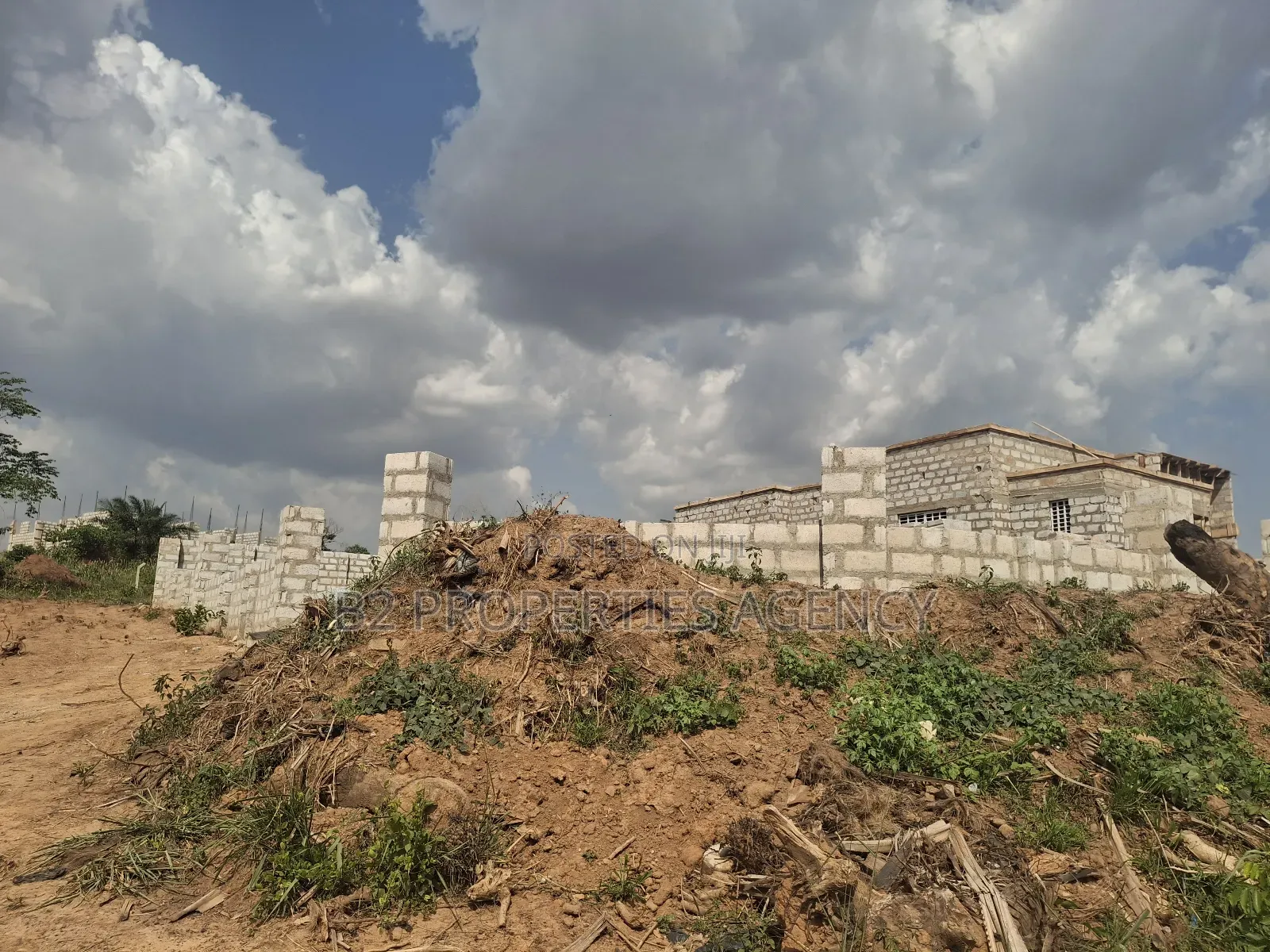Half Plot Foe Sale at Santasi Kokoben