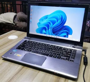 Laptop Toshiba Satellite P840 8GB Intel Core i5 SSHD+SSD 350GB
