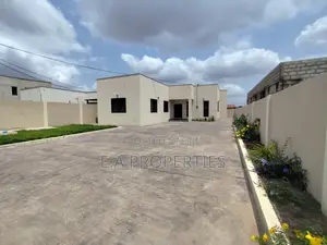 3bdrm House in Ea Properties, Lake Side Estate for sale