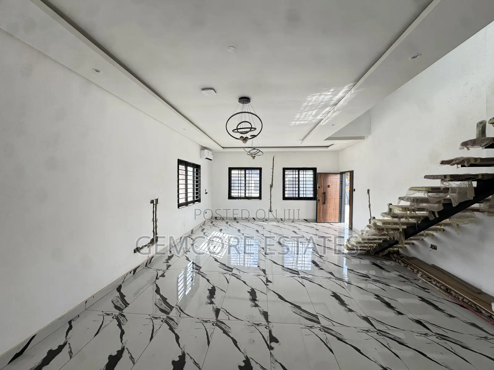 4bdrm House in East Legon, Adjiriganor for sale