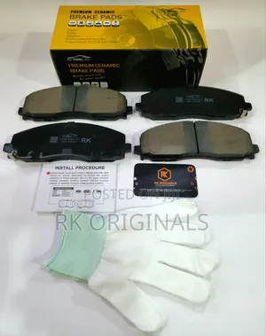 Wrangler/Journey/Gladiator/Pacifica 17-25 Ceramic Front Brake Pads