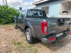 Nissan Navara 2015 Gray