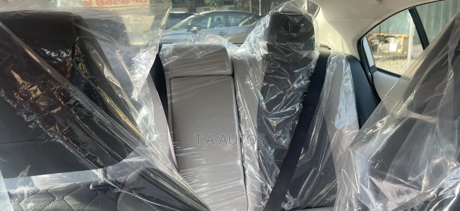 Toyota Corolla LE 2022 White