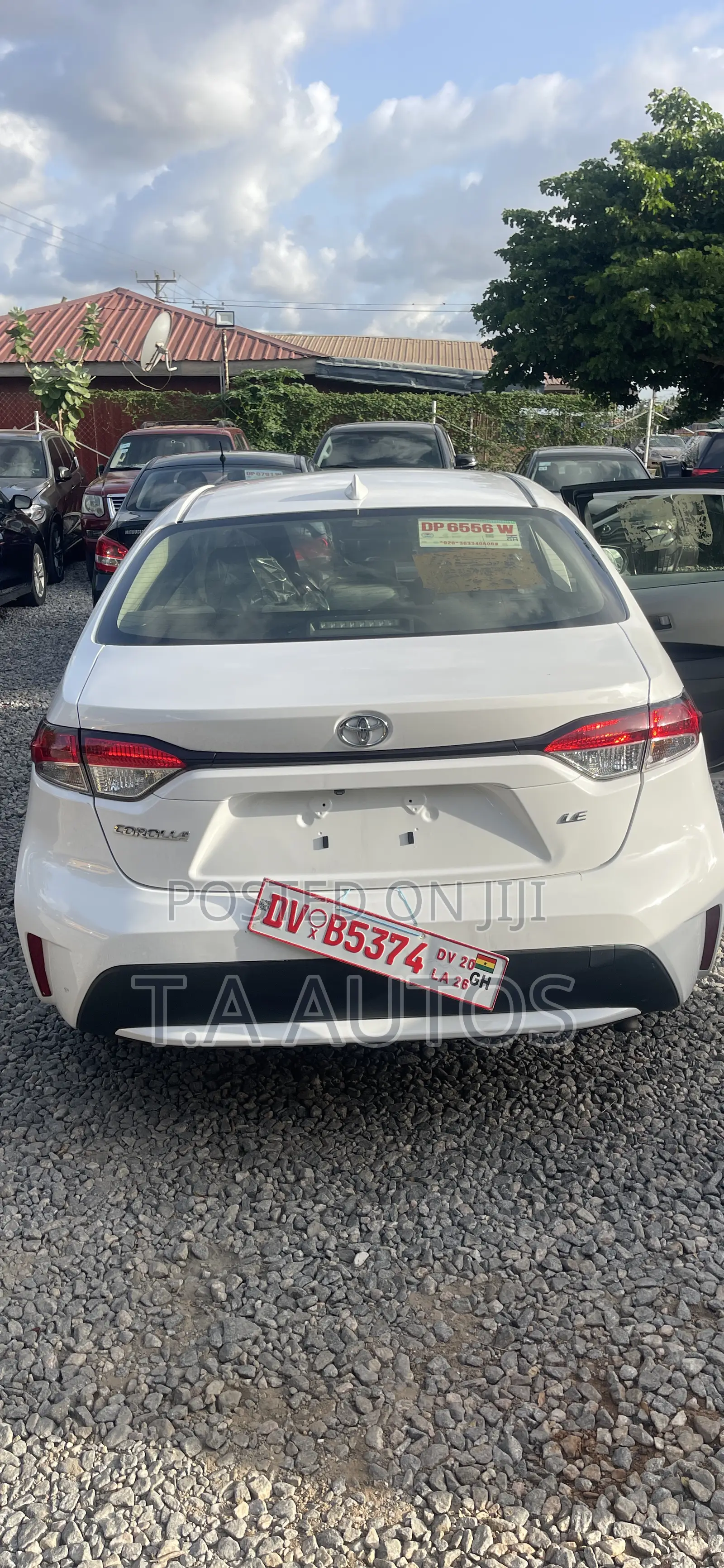 Toyota Corolla LE 2022 White