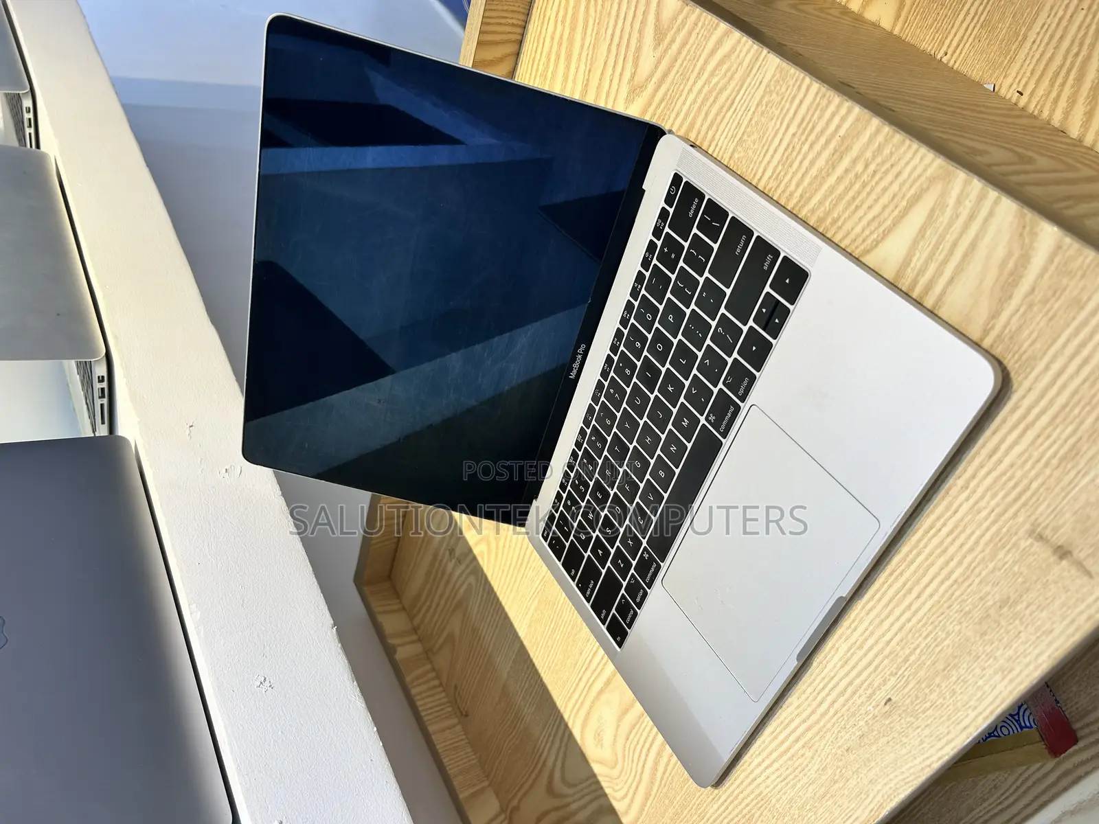 Laptop Apple MacBook Pro 2017 16GB Intel Core i5 SSD 512GB