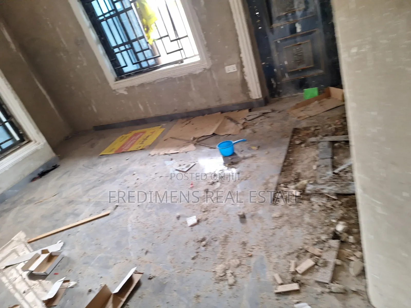 5bdrm House in Fredimens Real, Afigya-Kwabre for sale