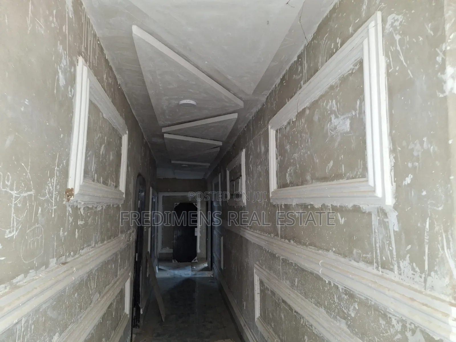 5bdrm House in Fredimens Real, Afigya-Kwabre for sale
