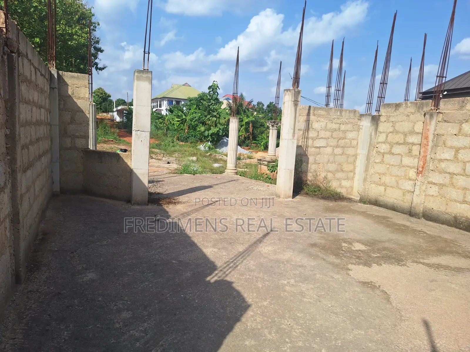 7bdrm House in Fredimens Real, Atwima Kwanwoma for sale
