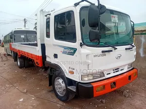 Hyundai 5 Tons ( 6 Holes)