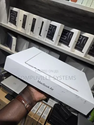 New Laptop Apple MacBook Air 16GB Apple M5 SSD 512GB