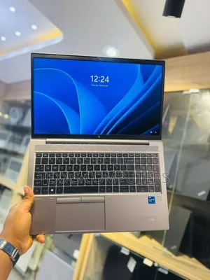 Laptop HP ZBook Firefly G8 16GB Intel Core i7 SSD 256GB