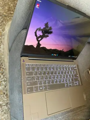 Laptop Lenovo 16GB AMD Ryzen 7 SSD 512GB