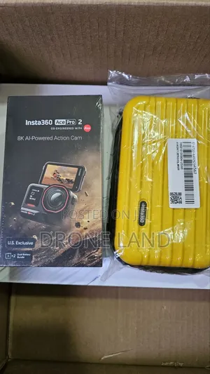 Insta360 Ace Pro 2 With Hard Shell Case