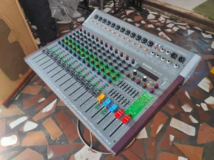 Yamaha Pa-1200 12 Channel Powered Mixer