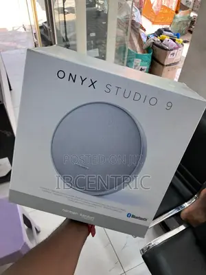 Onyx Studio 9