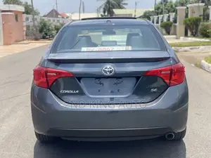 Toyota Corolla SE 4dr Sedan (1.8L 4cyl CVT) 2017 Blue