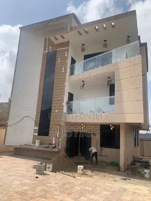 5bdrm Duplex in Kwabenya for sale