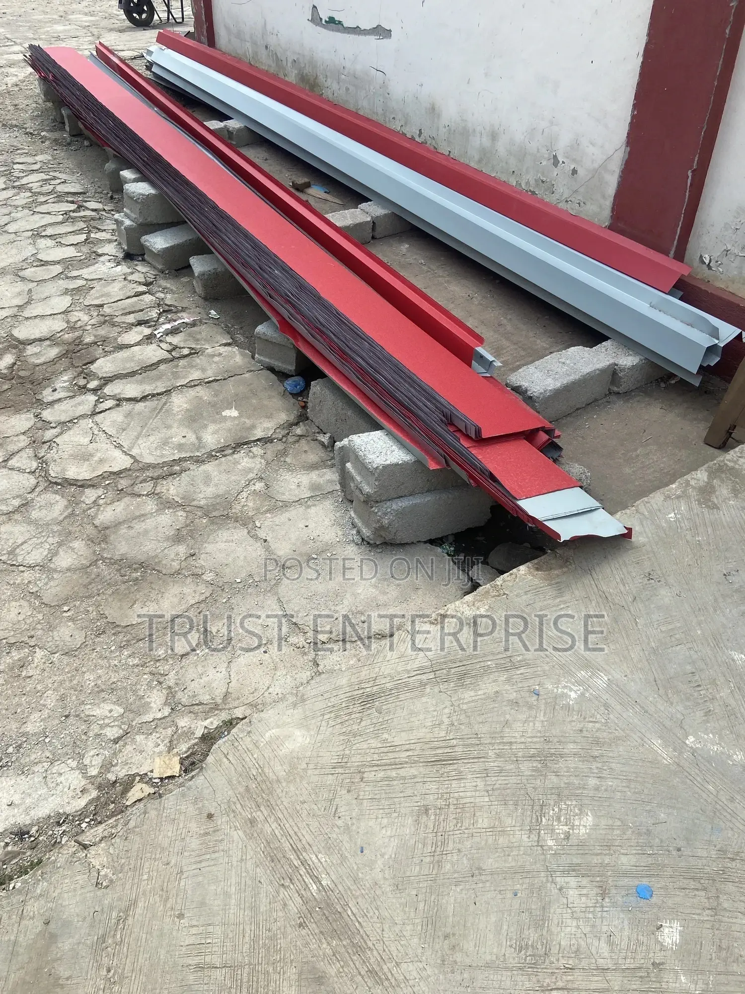 Rain Gutters and Rain Caps (Wholesale)