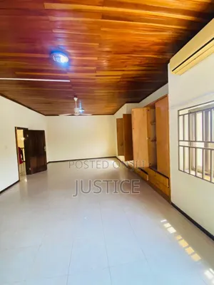 5bdrm Mansion in Achimota, Mile 7 for rent