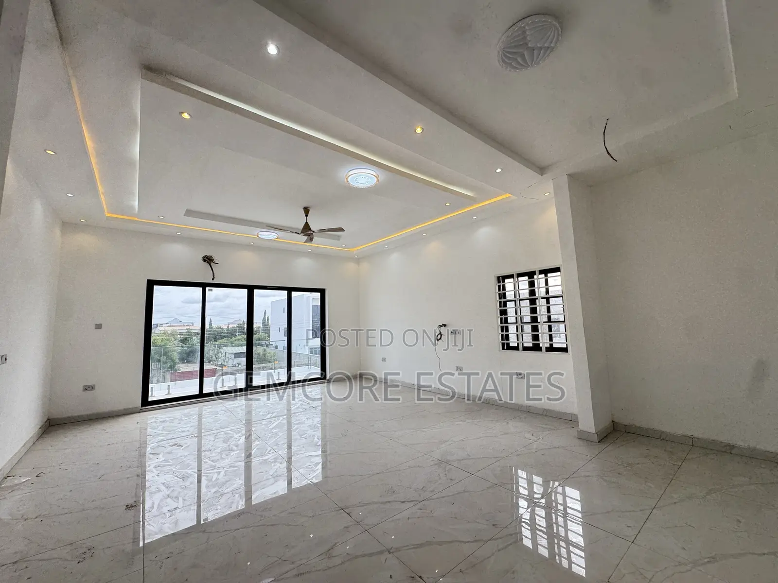 5bdrm House in East Legon Hills, Ashaley Botwe for sale