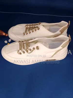 Sneakers for Sale Size 44