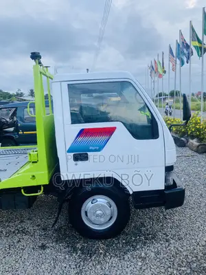 Hyundai Mighty 1