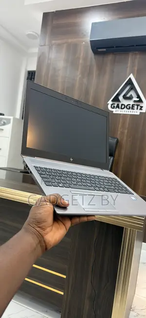 Laptop HP ZBook Power G7 32GB Intel Xeon HDD+SSD 512GB