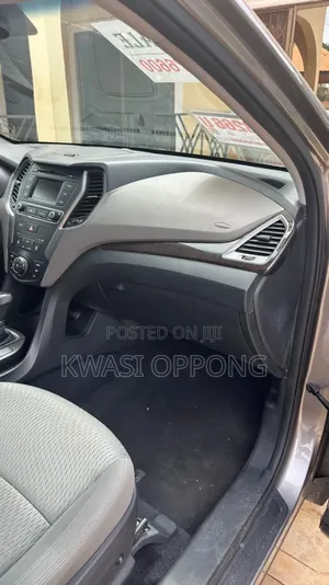 Hyundai Santa Fe 2018 Gray