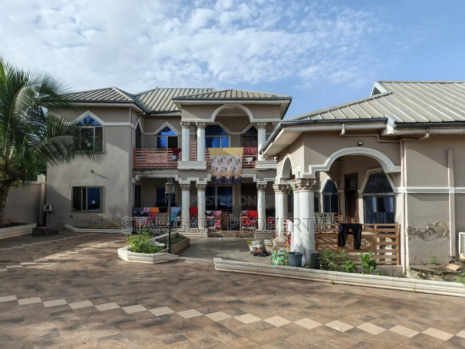 5bdrm House in Fumesua, Kumasi Metropolitan for sale