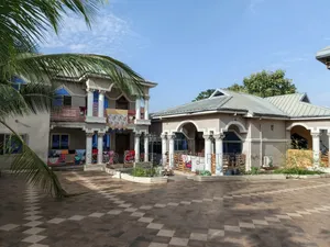 5bdrm House in Fumesua, Kumasi Metropolitan for sale
