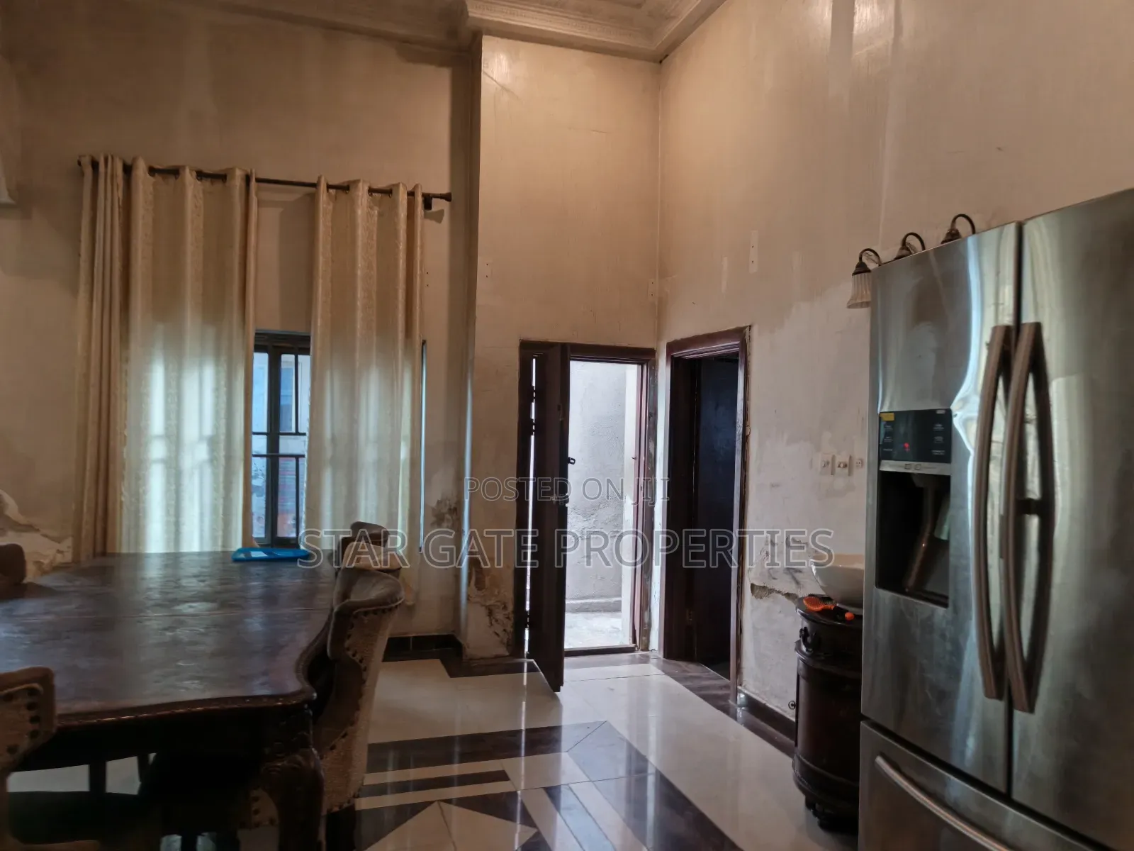 5bdrm House in Fumesua, Kumasi Metropolitan for sale