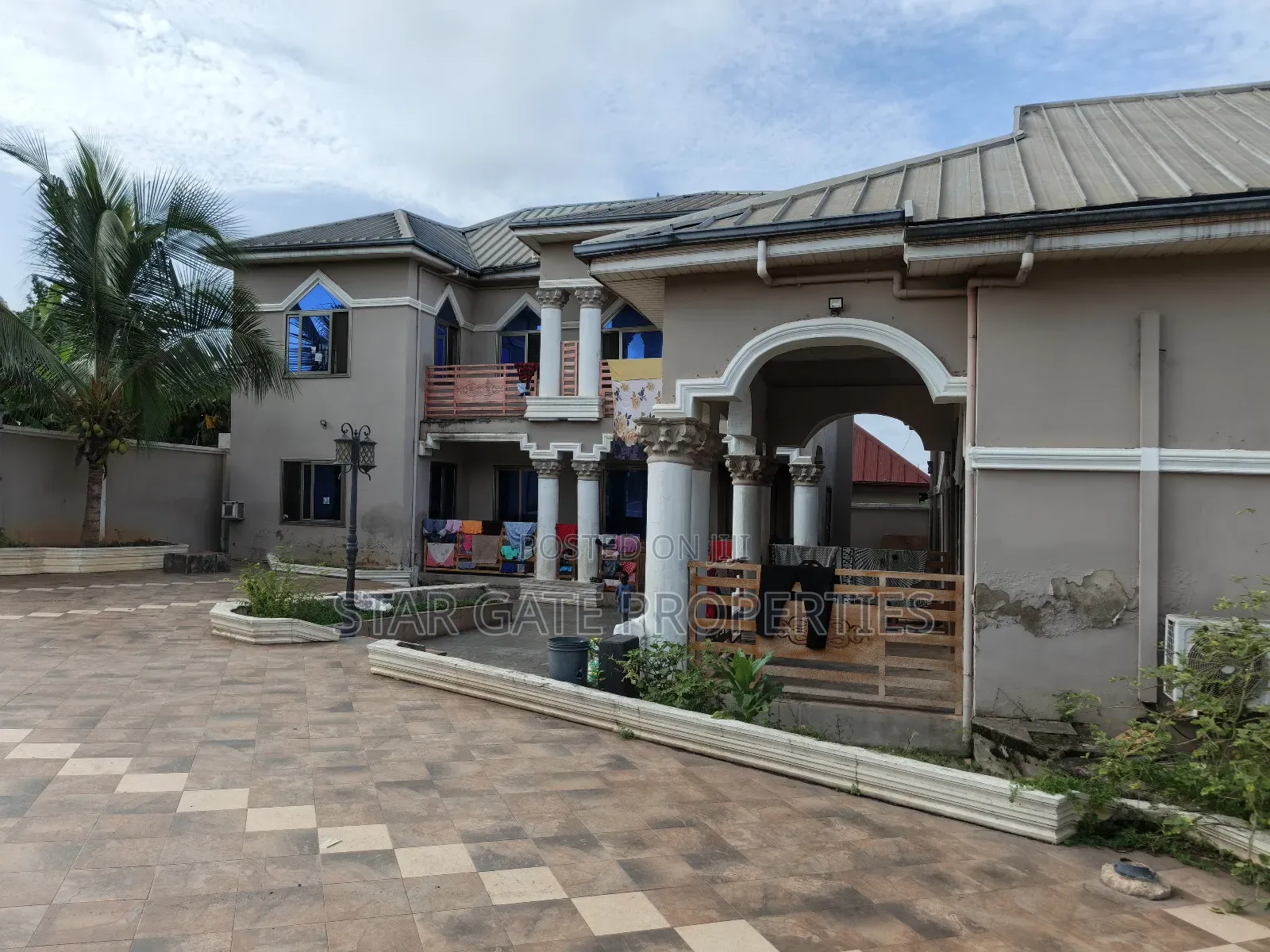 5bdrm House in Fumesua, Kumasi Metropolitan for sale