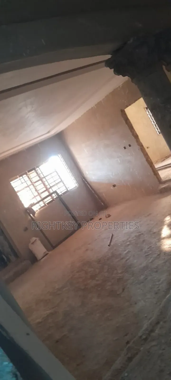 4bdrm House in Akyeremade, Kumasi Metropolitan for sale