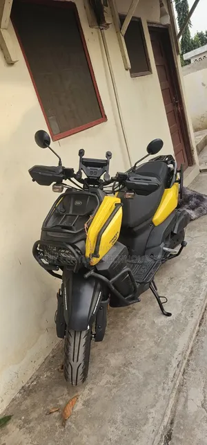 Motorcycle 2025 Gold