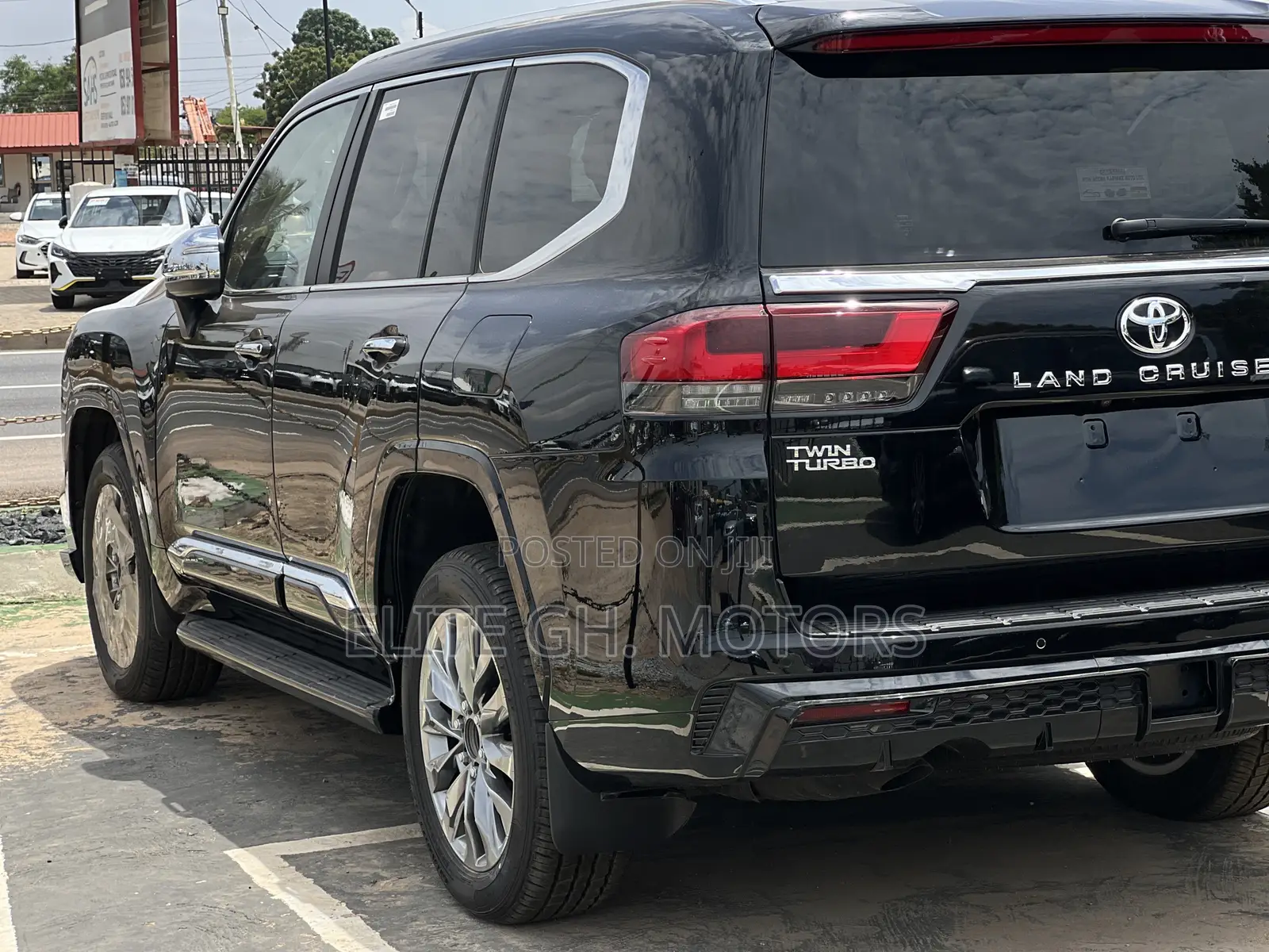 New Toyota Land Cruiser LC300 2024 Black