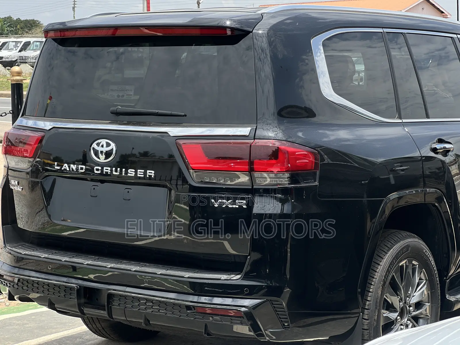 New Toyota Land Cruiser LC300 2024 Black