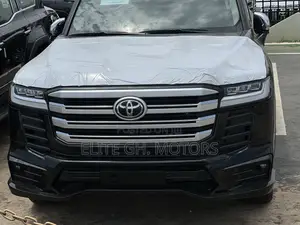 New Toyota Land Cruiser LC300 2024 Black