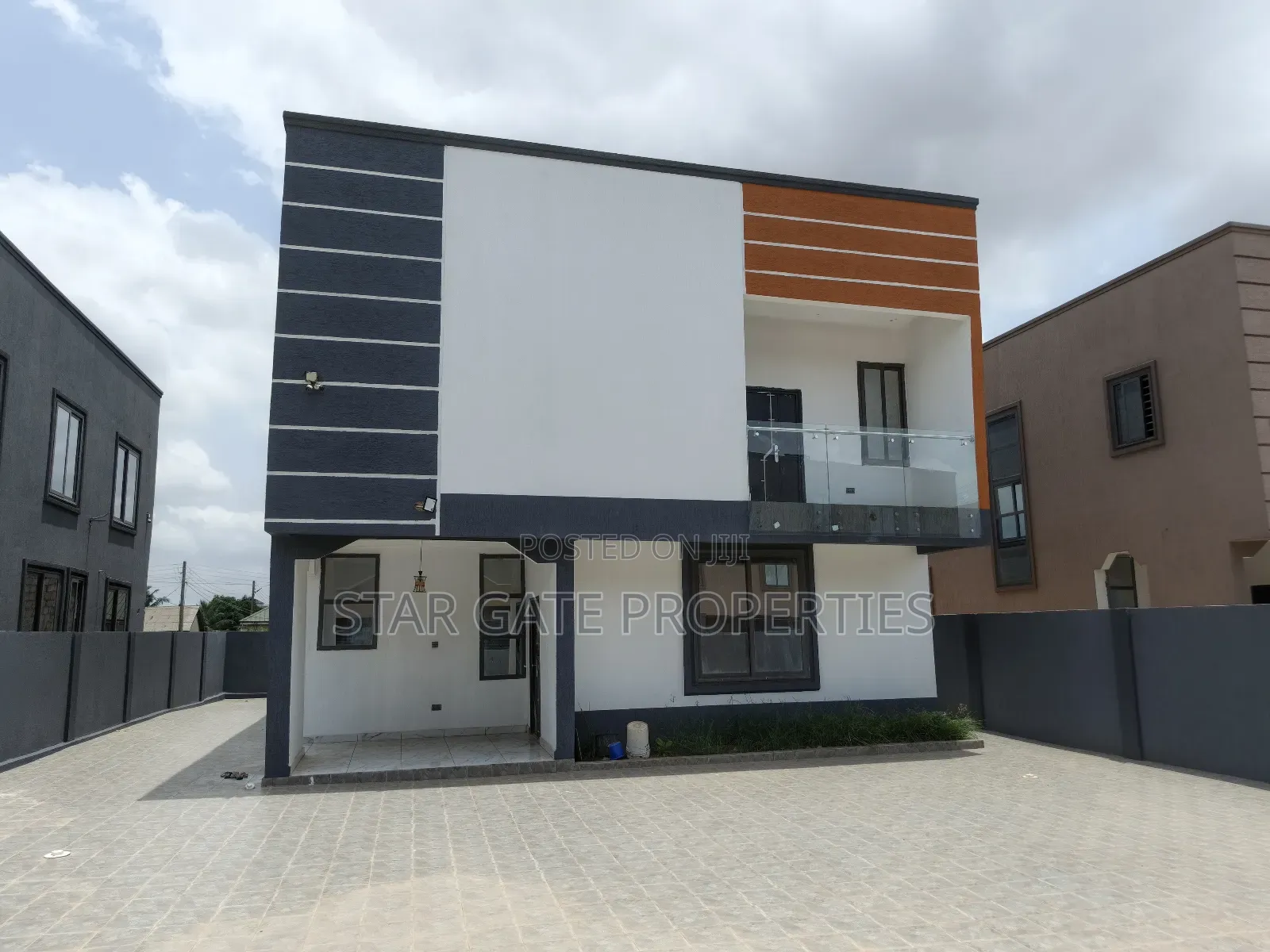 3bdrm House in Buokrom, Kumasi Metropolitan for sale