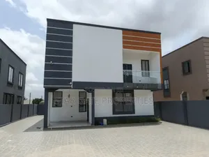 3bdrm House in Buokrom, Kumasi Metropolitan for sale