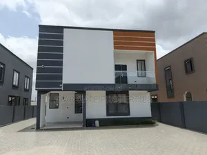 3bdrm House in Buokrom, Kumasi Metropolitan for sale