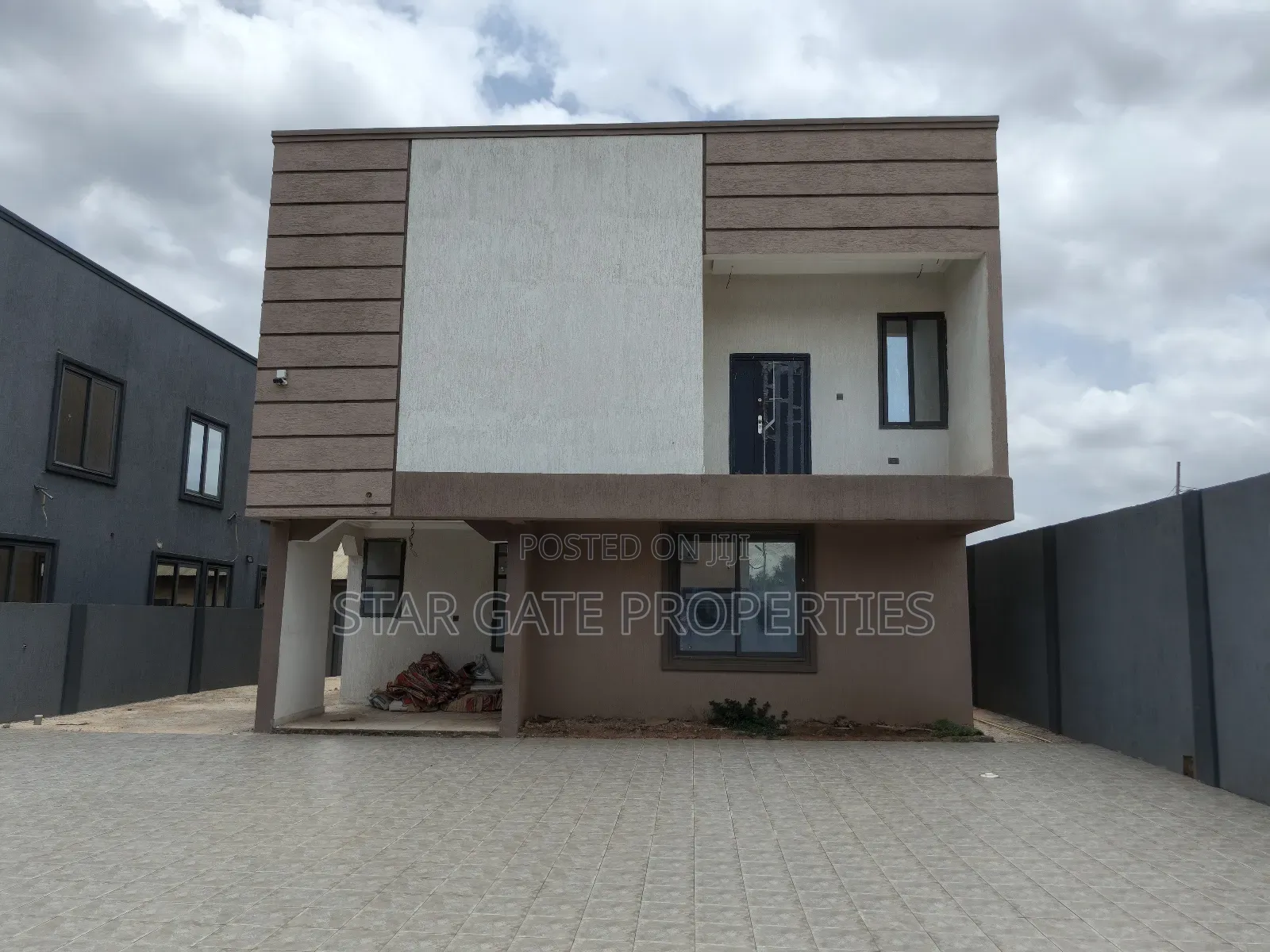 3bdrm House in Buokrom, Kumasi Metropolitan for sale