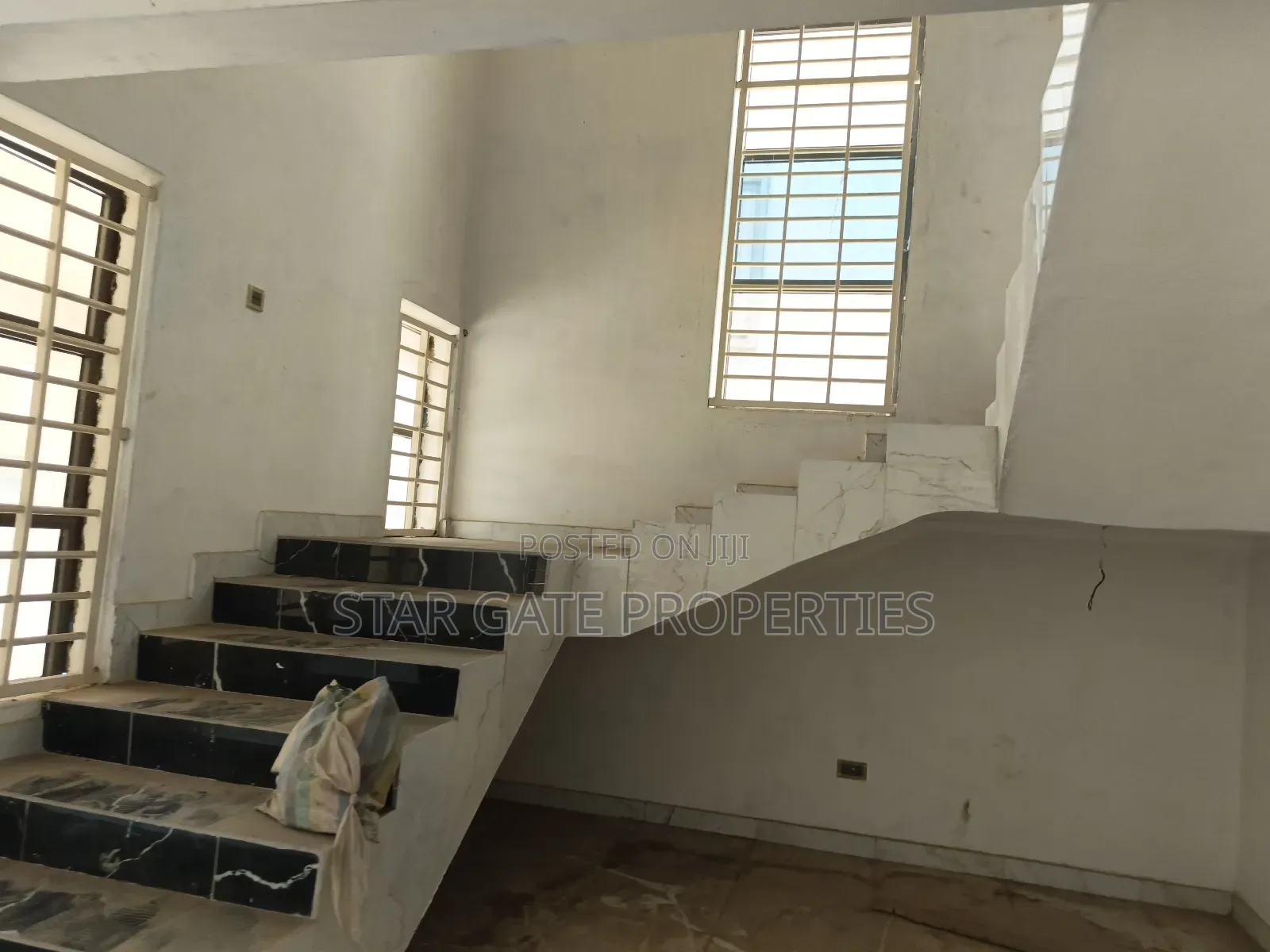 3bdrm House in Buokrom, Kumasi Metropolitan for sale