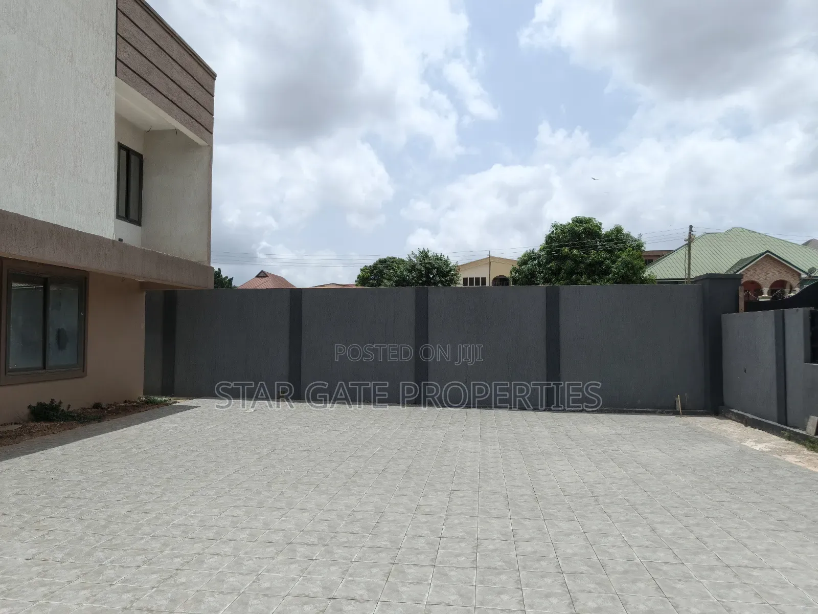 3bdrm House in Buokrom, Kumasi Metropolitan for sale